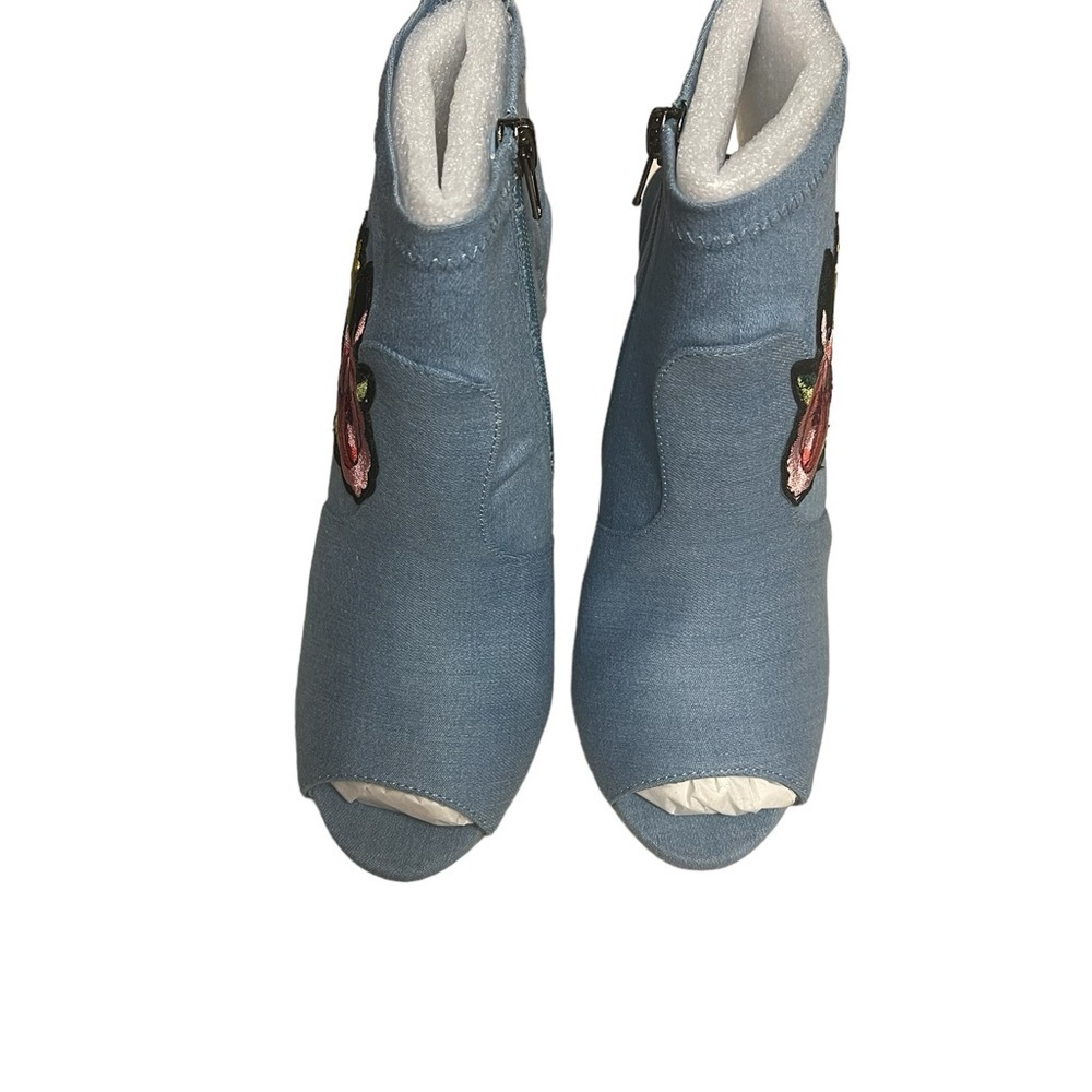 NWT Red Delicious Denim open Toe Booties with Embroidered Rose 7.5 - Picture 7 of 8